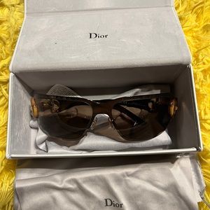 Dear Sunglasses authentic good condition